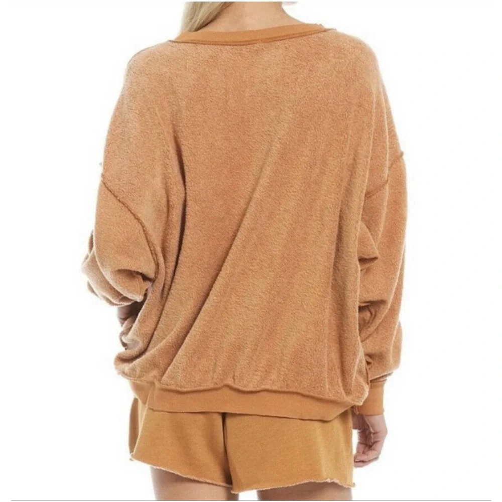 FREE PEOPLE Kelly Washed Cognac Sweatshirt Set Shorts Top Size Medium NEW - Picture 8 of 13
